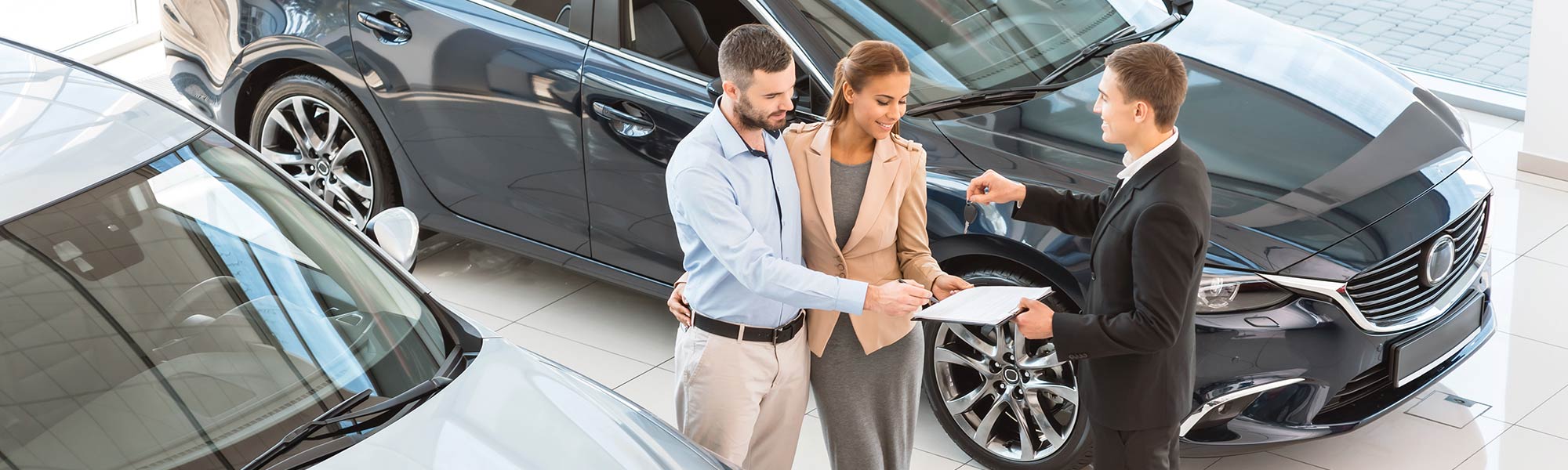 Couple Shopping for New Car